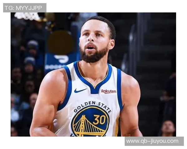 库里轻松出战16分钟贡献11分4篮板3助攻展现实力不凡