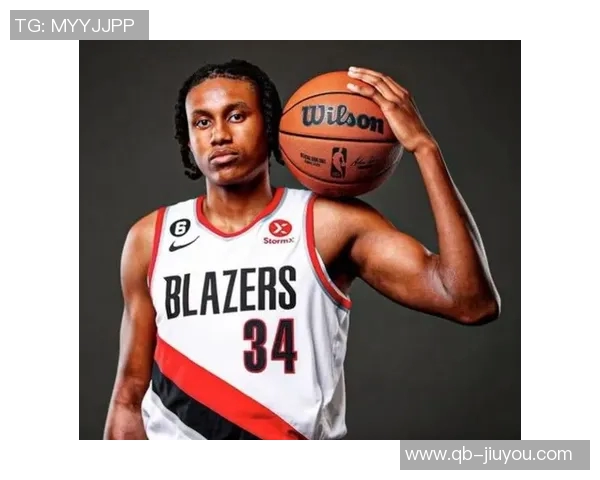 贾巴里沃克称赞埃奇库姆沉着冷静学习能力超群令人印象深刻 贾巴里沃克称赞埃奇库姆沉着冷静学习能力超群令人印象深刻