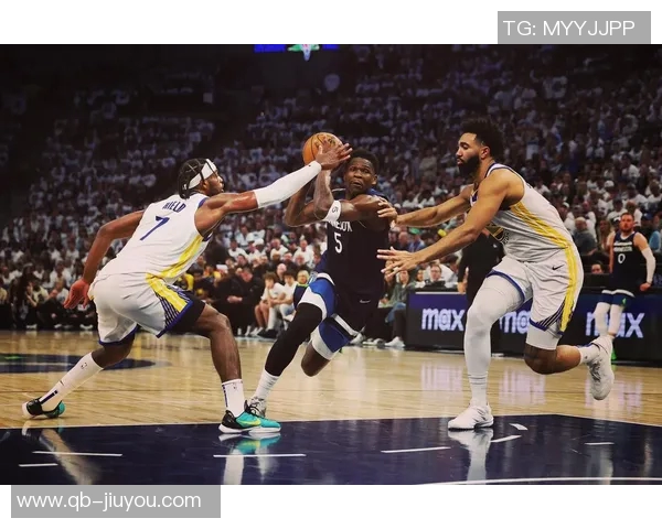 森林狼半场狂胜爵士34分华子与兰德尔仅差一分争夺得分王 森林狼半场狂胜爵士34分华子与兰德尔仅差一分争夺得分王