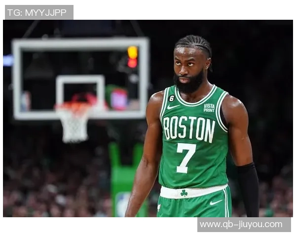 杰伦布朗分享全队胜利喜悦强调持续学习与进步的重要性 杰伦布朗分享全队胜利喜悦强调持续学习与进步的重要性