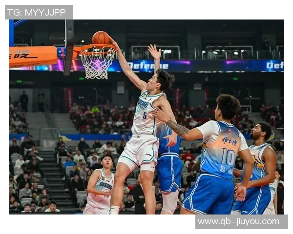 杨瀚森交易换来科沃德全能表现助力球队轻松击败弗拉格