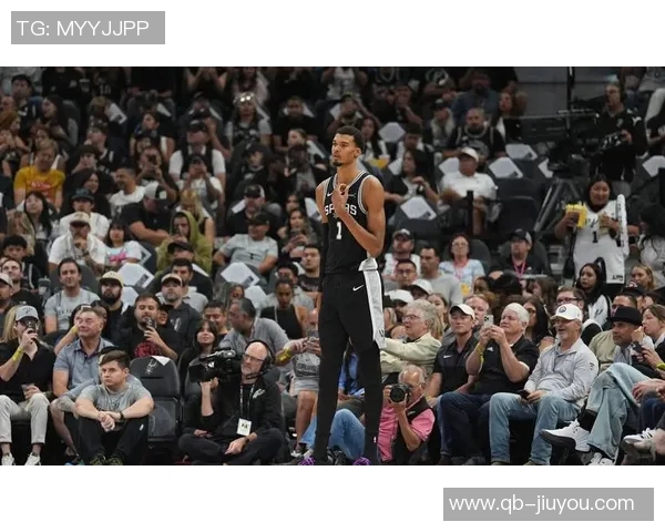 19岁35天费尔斯生涯得分突破200成为NBA历史最年轻控卫纪录保持者